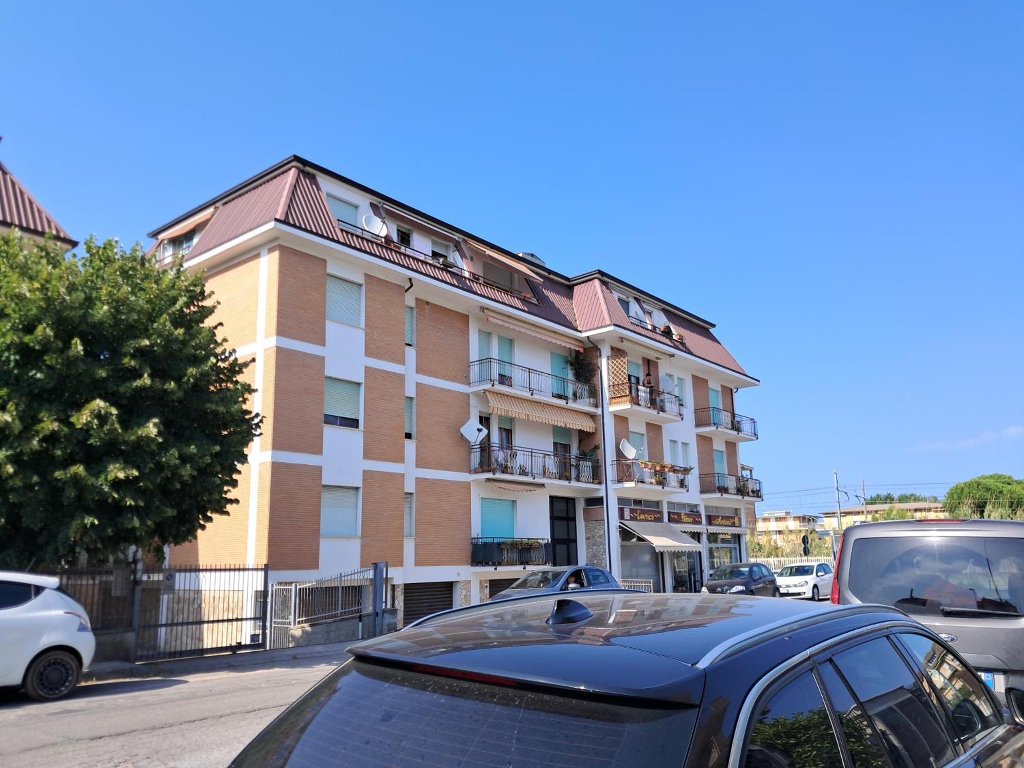 Roses House Apartment Porto San Giorgio Luaran gambar